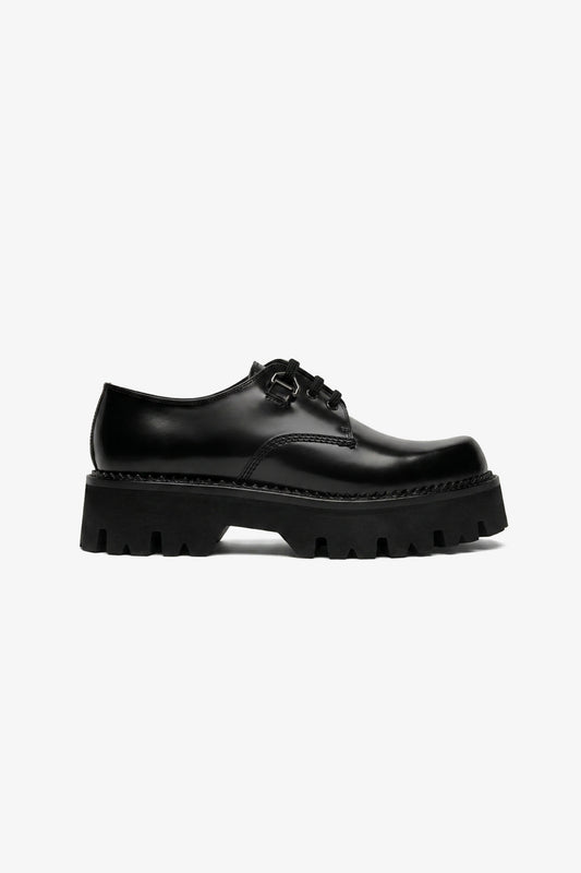 Curtis woman black leather derby shoe, side view