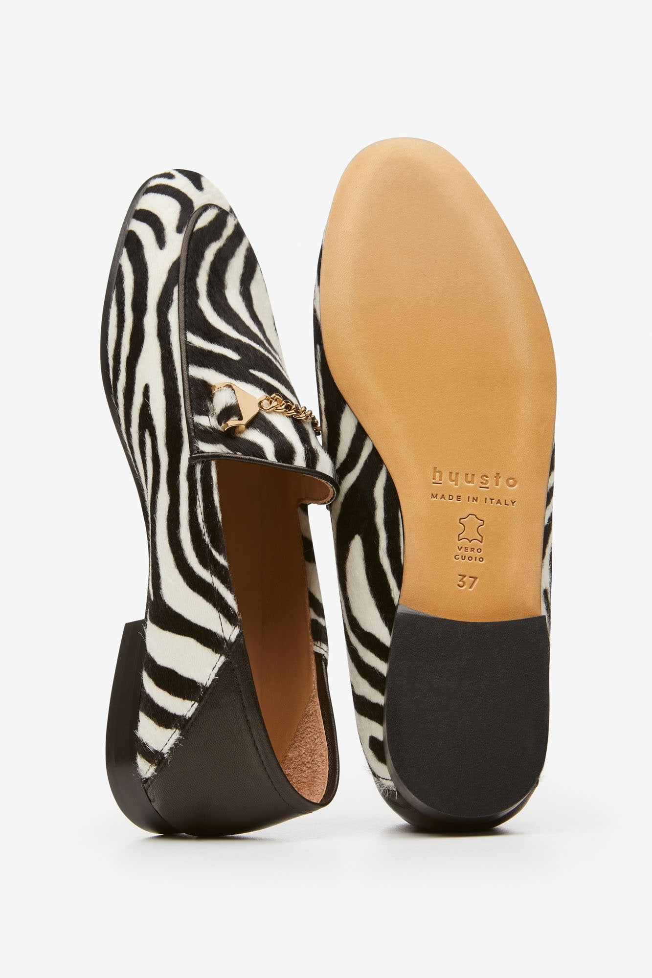 Hyusto Debbie Loafer Zebra Pony hair Gold Detail of the accessories